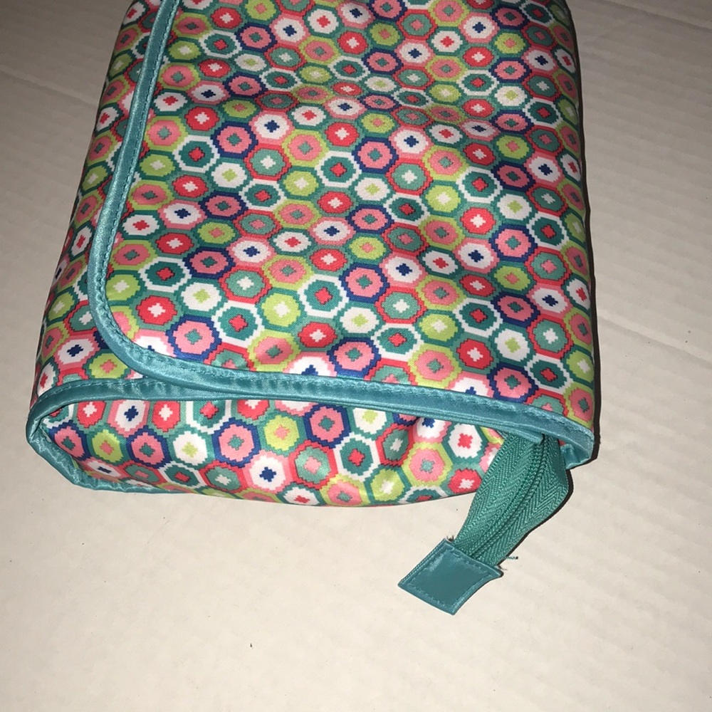 Cosmetic case by Contents - Picture 3 of 8